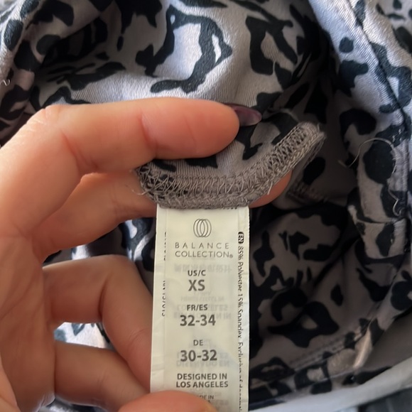 Comfty leggings cheetah print size Xs - Picture 2 of 3